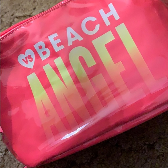 Victoria’s Secret mini pink cooler - Picture 2 of 3